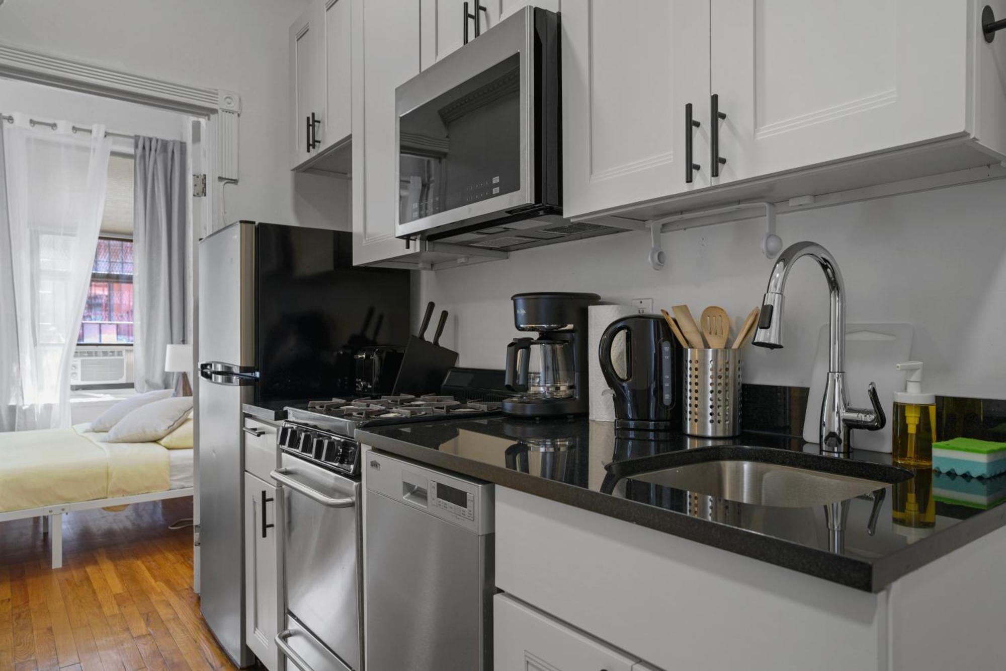 2 Bedroom Upscale * New York