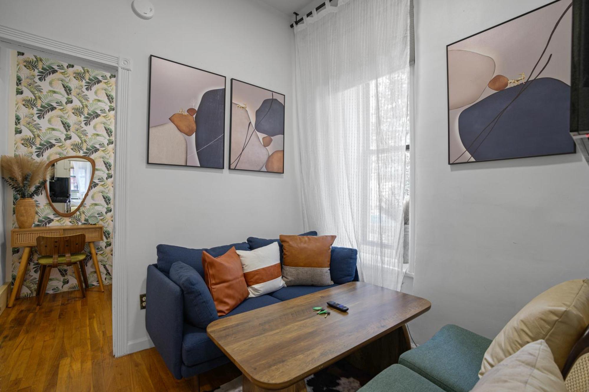 Apartment 2 Bedroom Upscale New York